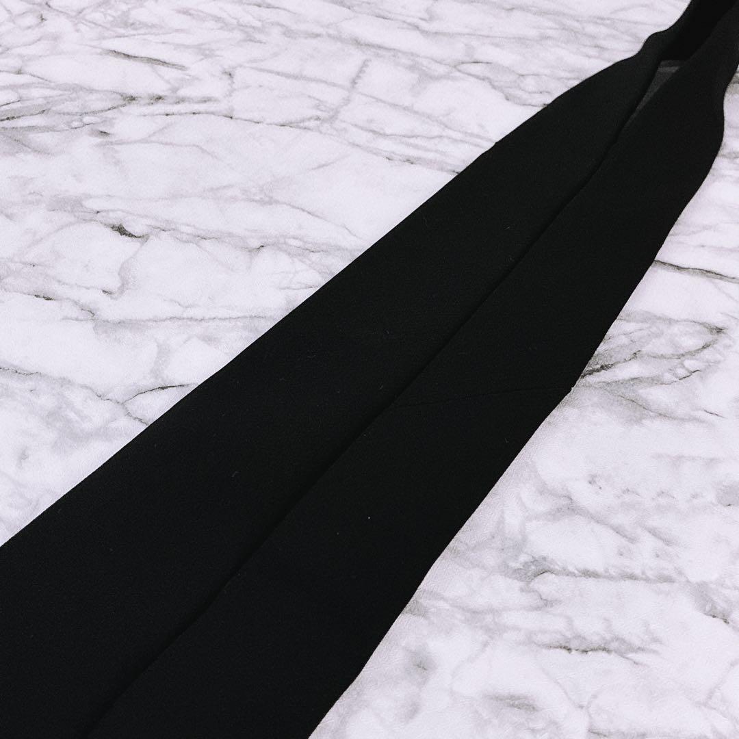 ✨未使用箱付きタグ付✨GUCCI 現行タグ　ソリッド　ブラック　ネクタイ