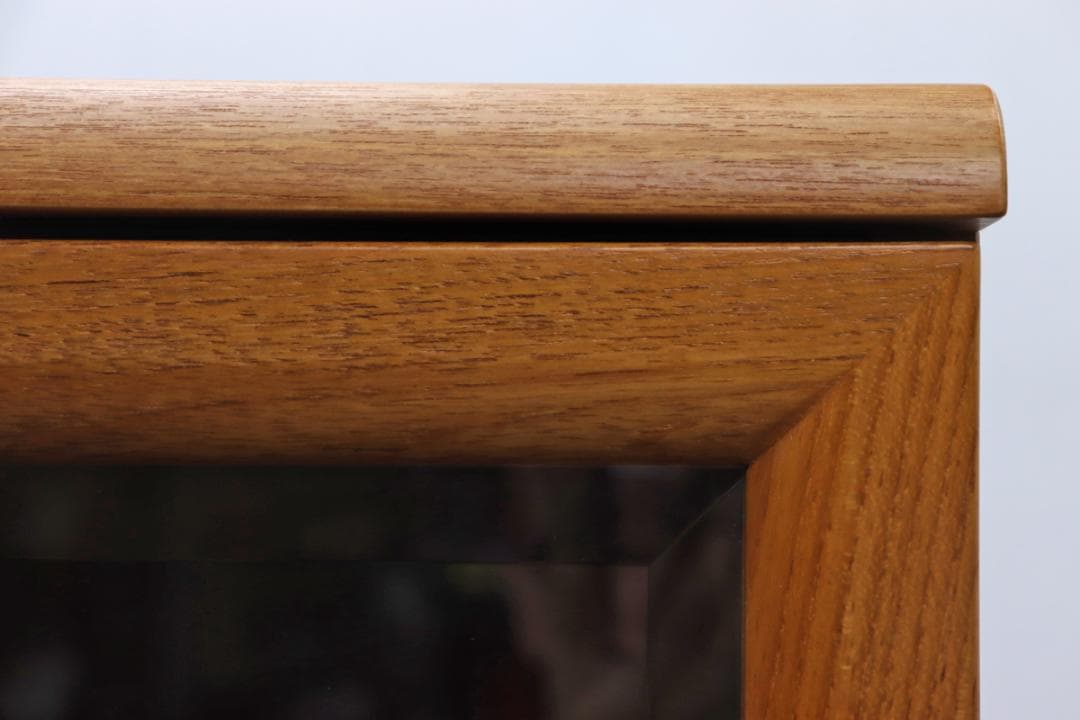 ヴィンテージ チーク材 キャビネット 食器棚 本棚 飾り棚 ラック 北欧デザイン