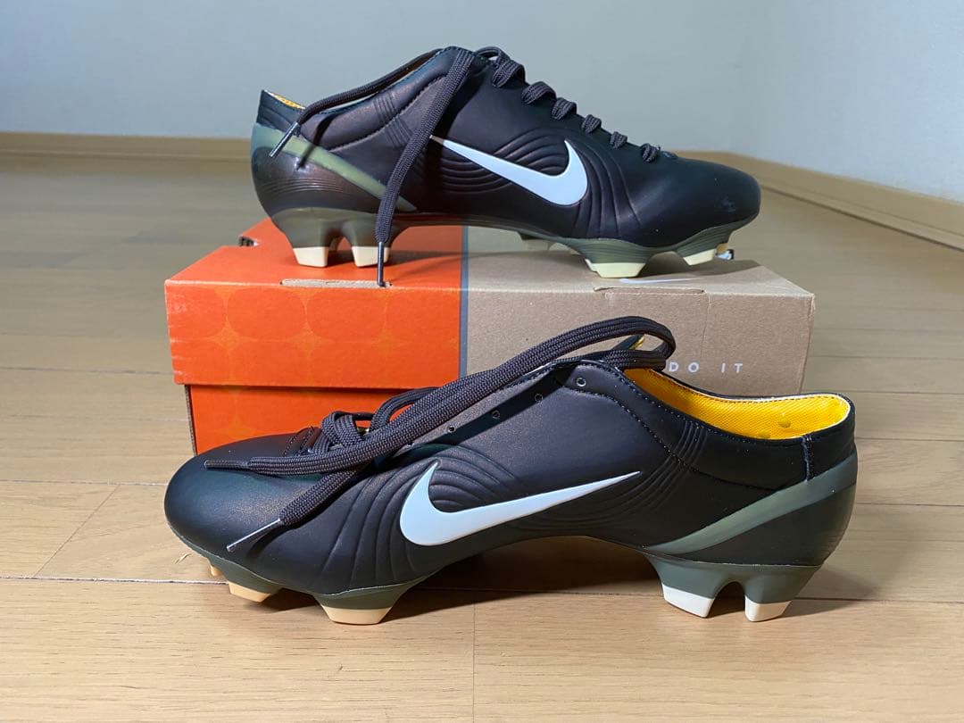 【新品、未使用】NIKE MERCURIAL VAPOR F.G. サッカー