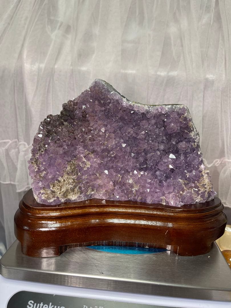 ウルグアイ産  アメジストクラスター  天然石　原石　 紫水晶 　台座付き
