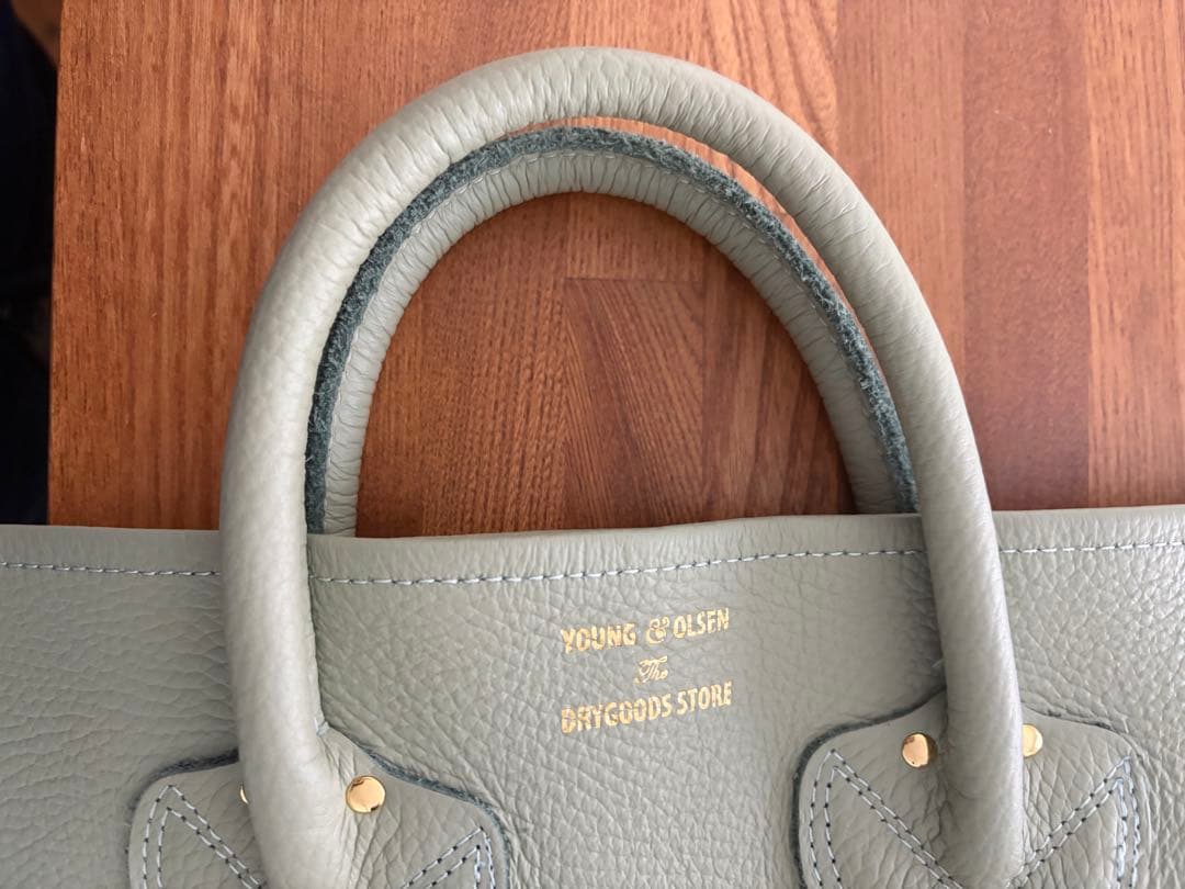 YOUNG&OLSEN エンボスレザー トートバッグ　Ｍ