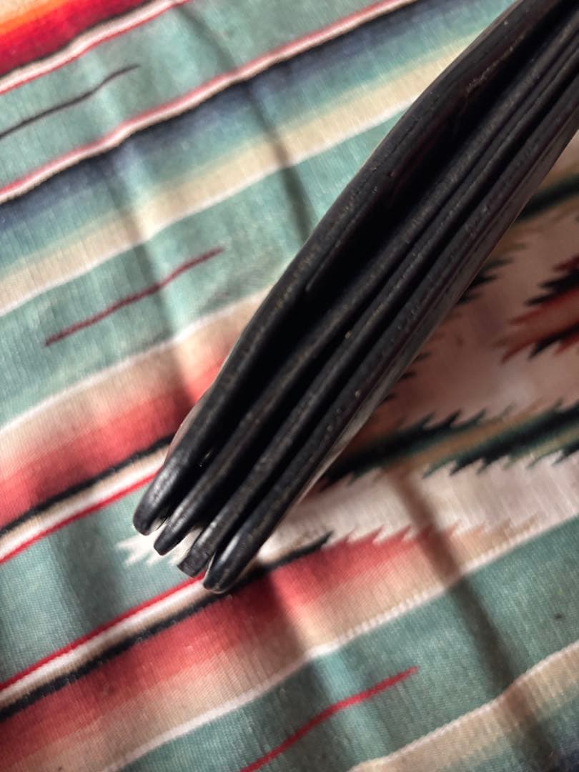 HTCミディアムウォレット財布 レアブラックサファイアネイティブレザー財布黒