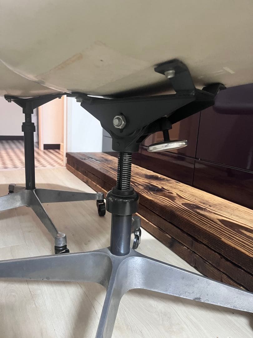 YZQ様オリジナル ハーマンミラー ヴィンテージ イームズ アームシェル引取OK