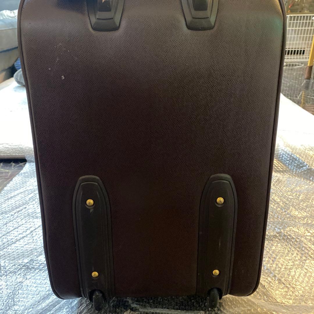 ルイヴィトン　キャリーケース