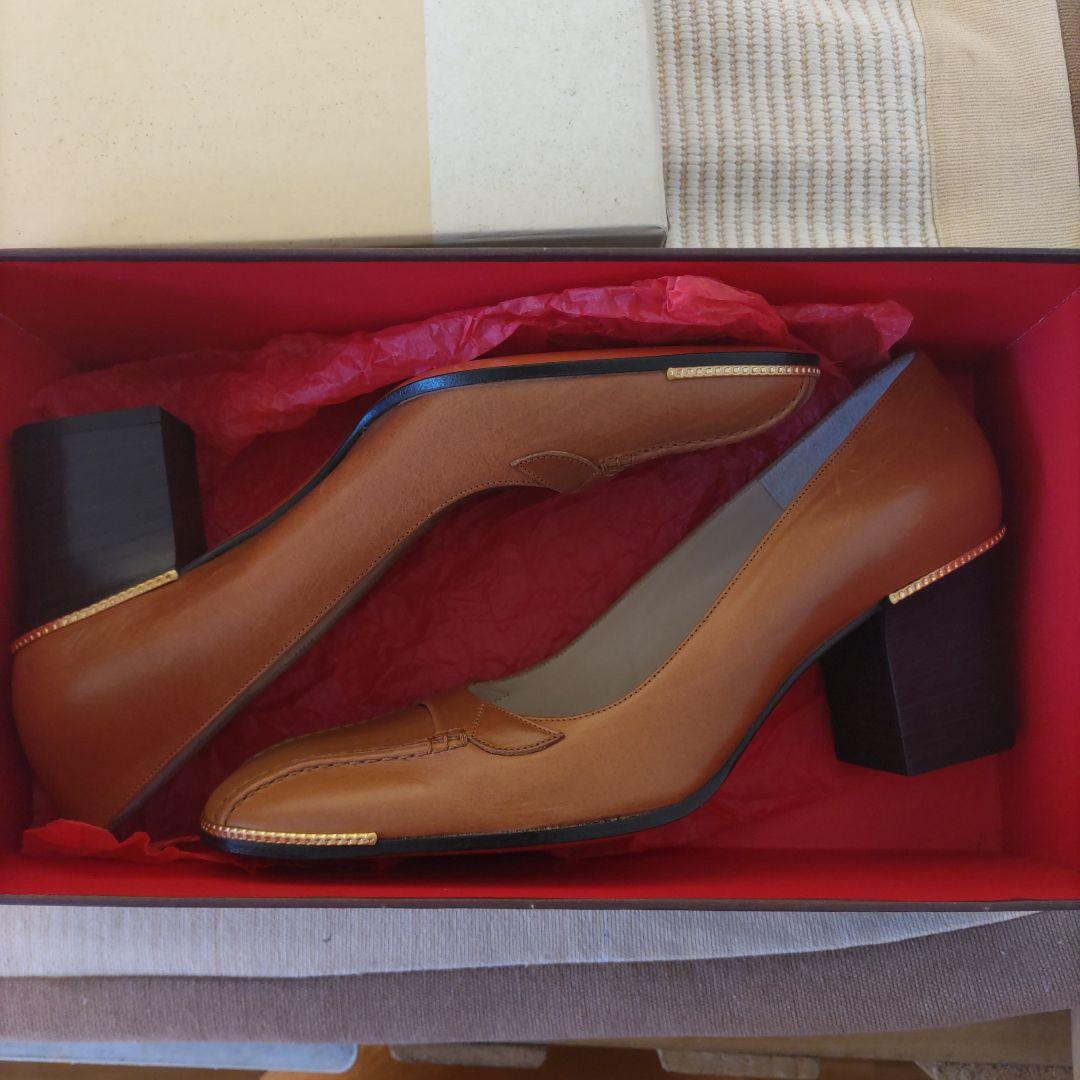 自分にご褒美♥️【BALLY】女性用バリー革靴。未使用品です