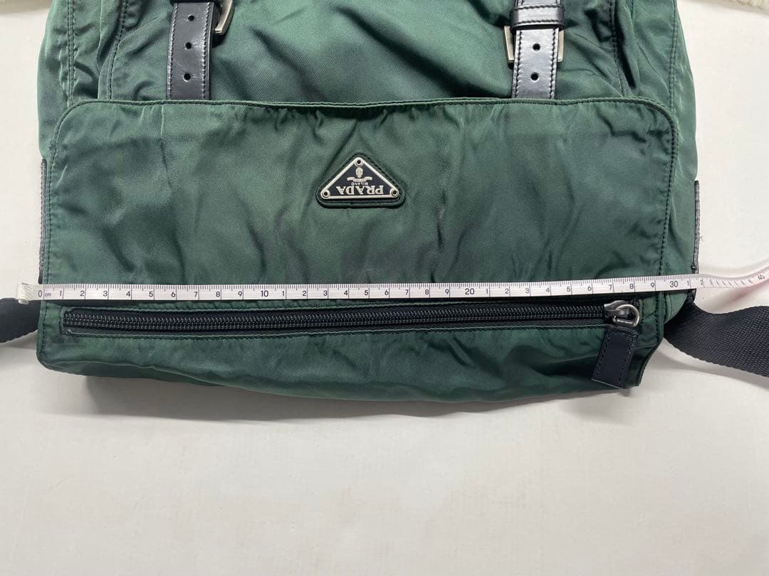 プラダ　三角ロゴ　ナイロン　レザー　メッセンジャーバッグ　ショルダー