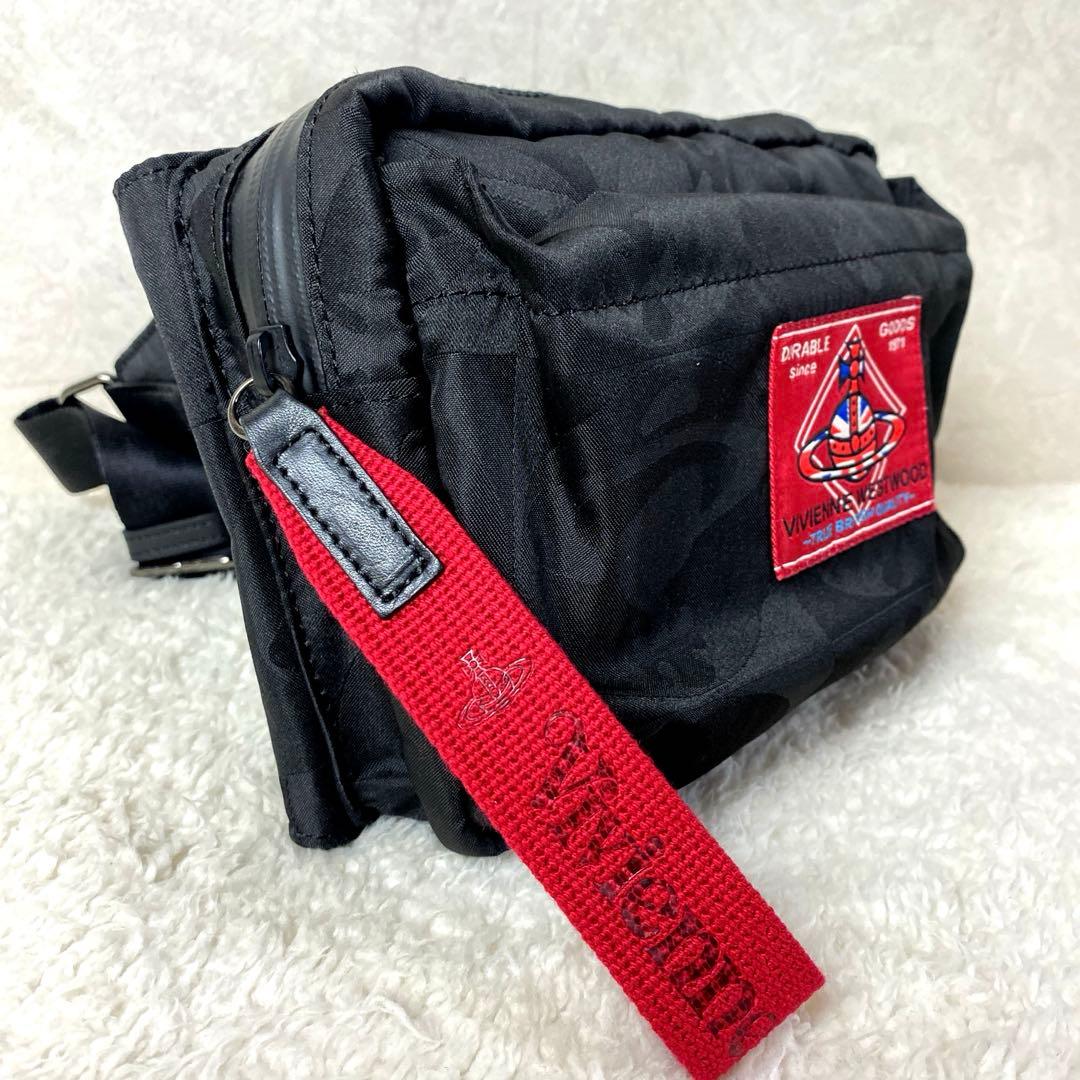 【美品】ヴィヴィアンウエストウッド ボディバッグ シャドーオーブ ブラック