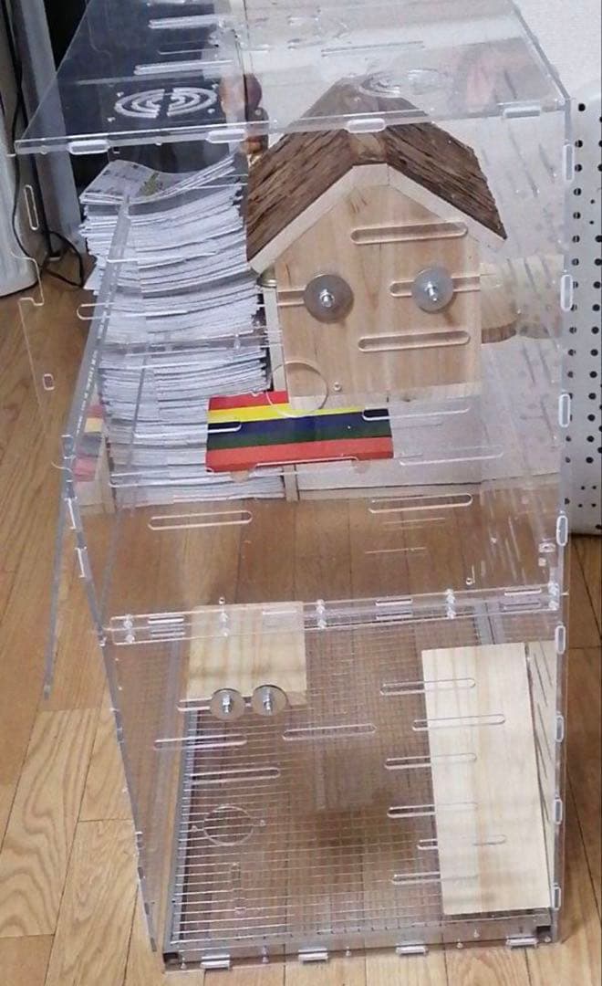 アクリル小動物用ケージ 中〜大型 木製ハウス付き