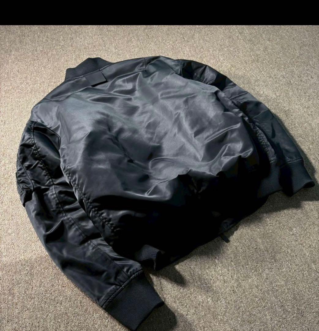 UNIQLO +J ダウン MA-1 フライトジャケット 黒 ブラック