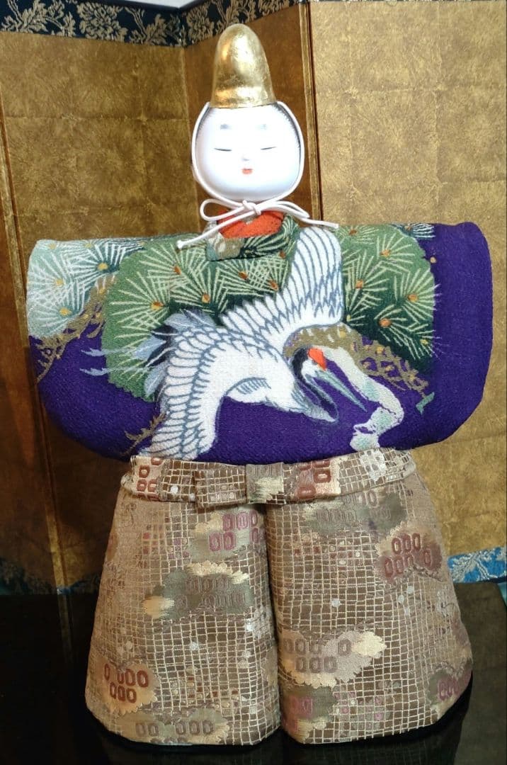 桐塑立雛　男雛の金箔冠 難度の高い女雛の髪型 古布の衣裳