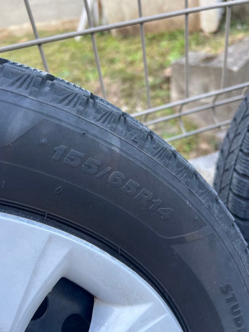 ブリヂストン　ブリザック　155/65r14 スタッドレスタイヤ　山有り　2本②