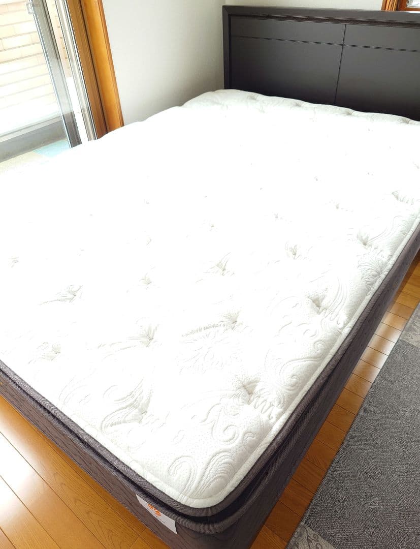 【美品】Sealy CROWNJEWEL エメラルドIII　マットレスのみ