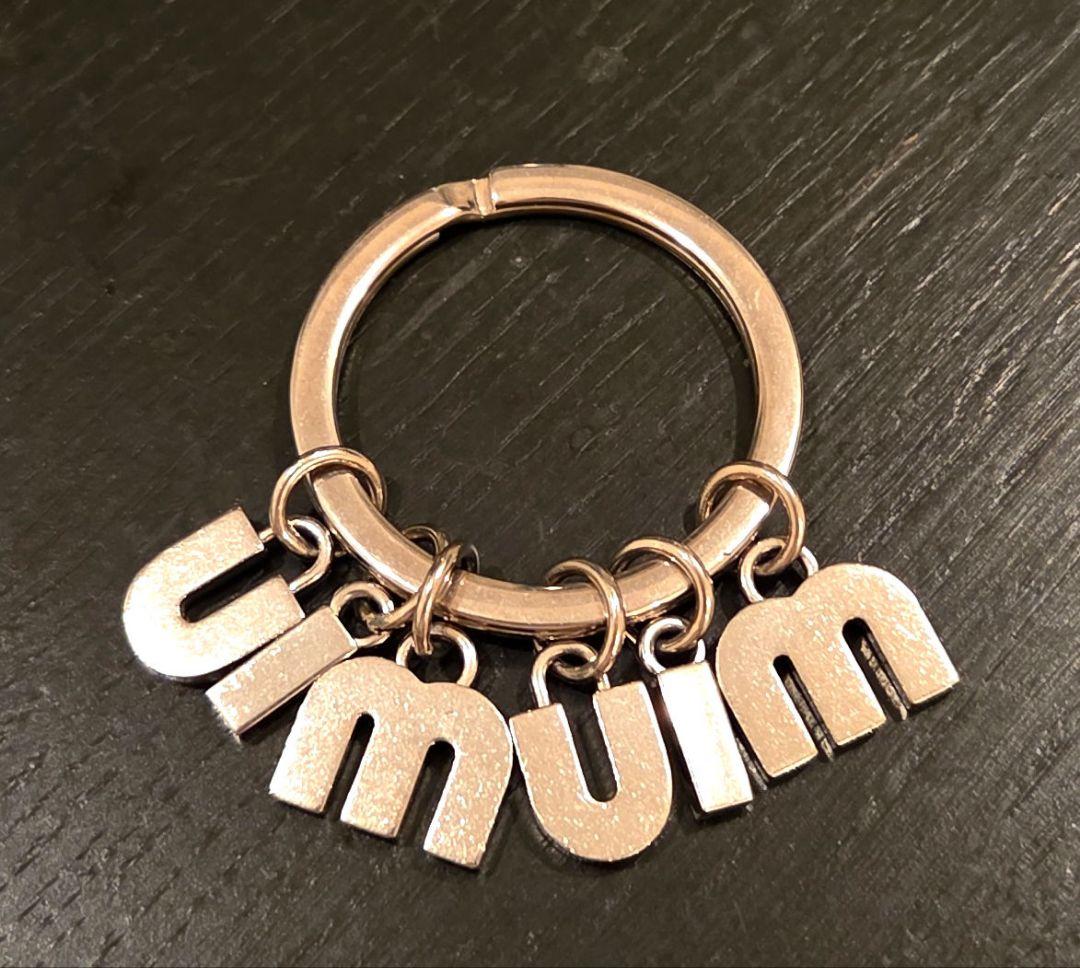 ミュウミュウ　MIU MIU　キーリング