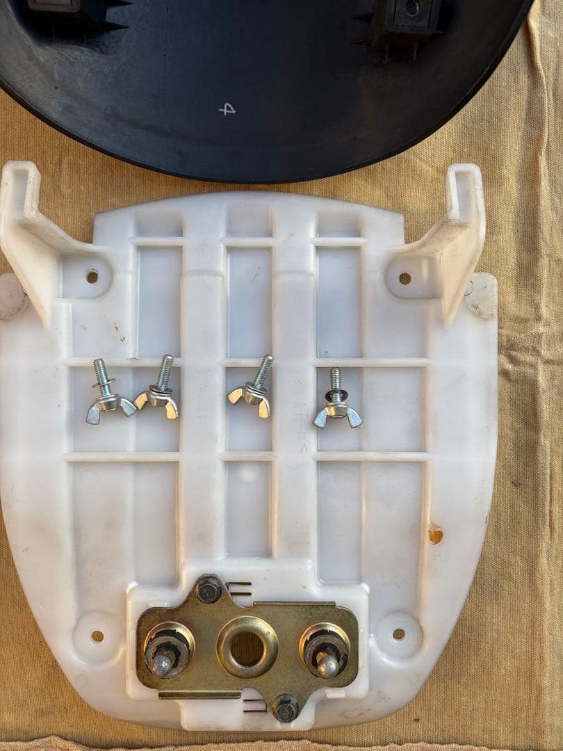 GSX1300R ハヤブサ（2002年式・限定黒） 純正シングルシートカウル