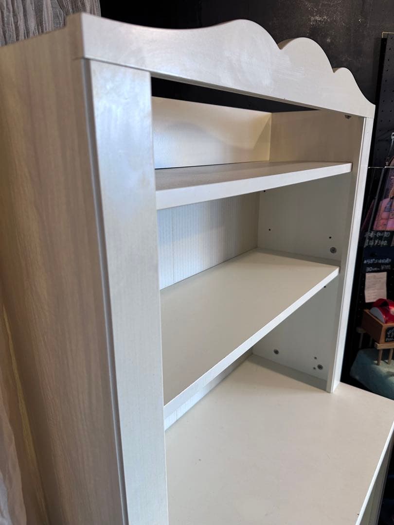 【直接引き取り可】IKEA 木製ラック ホワイト 3段 スカラップデザイン