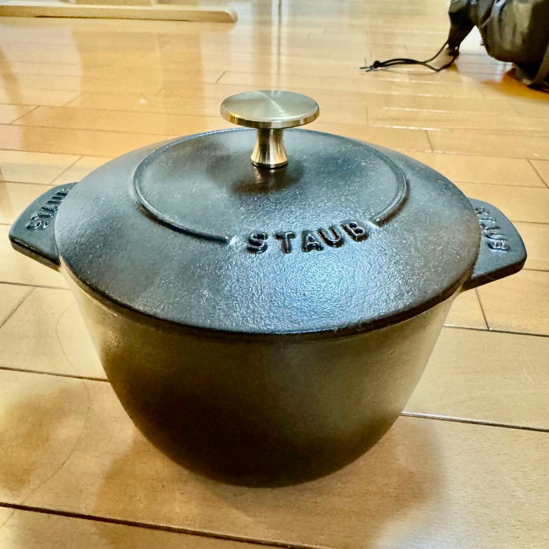 STAUB 鋳鉄 両手鍋 16 cm 黒
