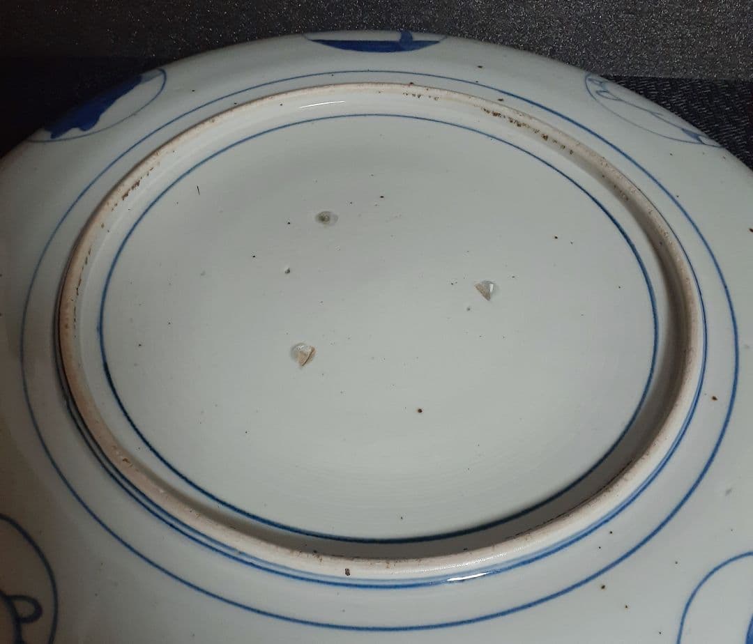 【名品】江戸時代後期　古伊万里　染付　捻り文様に牡丹に4蝶々図　41.1cm大皿