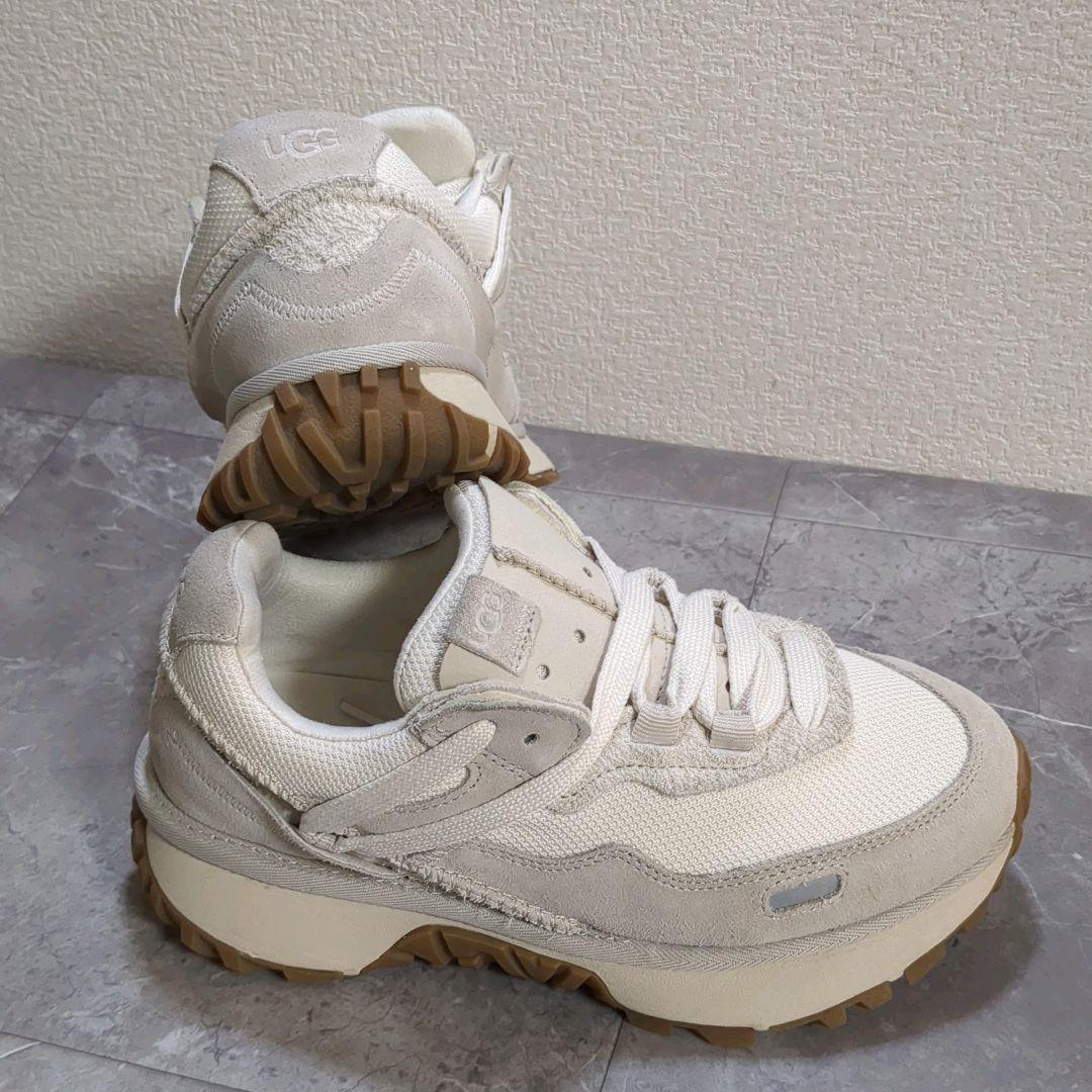 美品☆24cm UGG RetroFi Low スニーカー ホワイト アグ