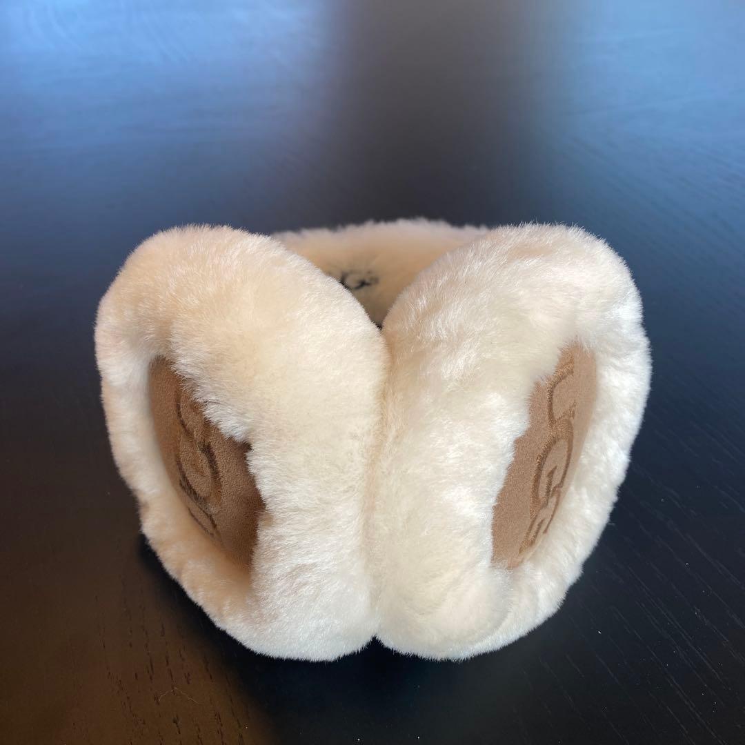 UGG アイボリー ファー耳あて【未使用に近い】