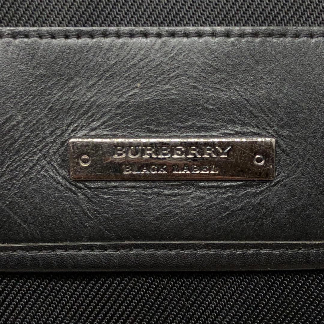 バーバリーブラックレーベル　メッセンジャーバッグ　ロゴプレート　ノバチェック