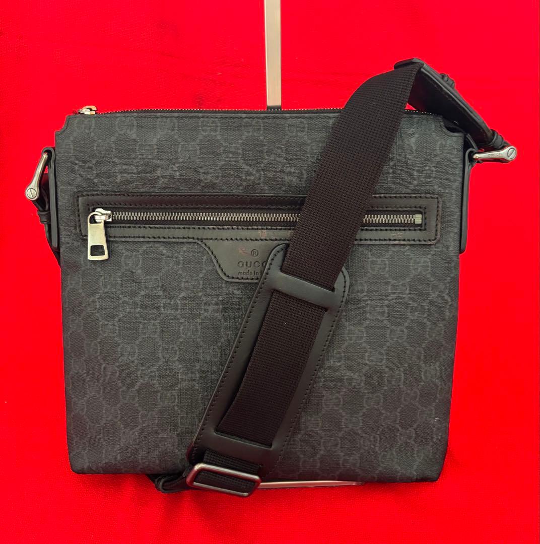 本物　GUCCI グッチ　PVC カバン　バッグ　ショルダー　大容量 黒