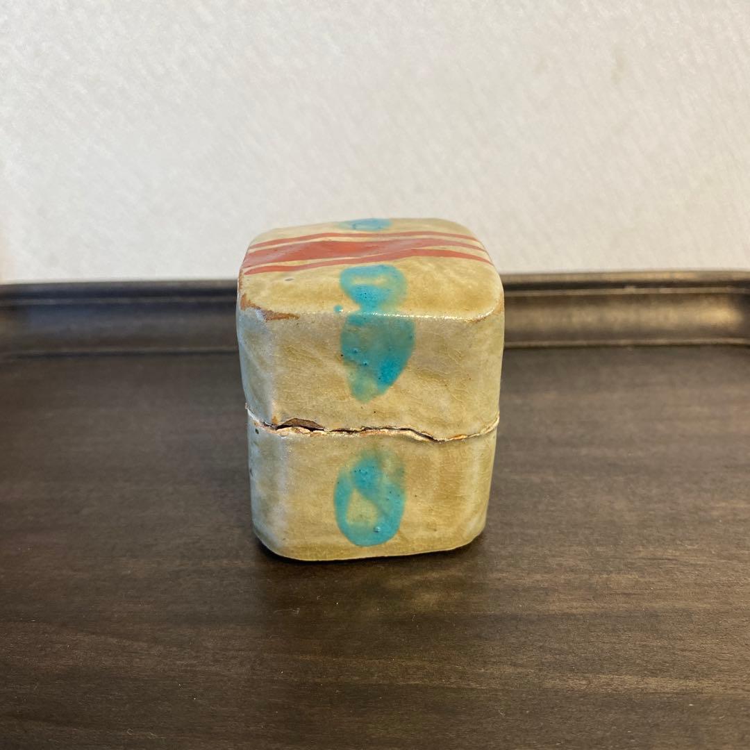 民藝　壺屋焼　やちむん　小橋川仁王　赤絵　緑釉点文　香合