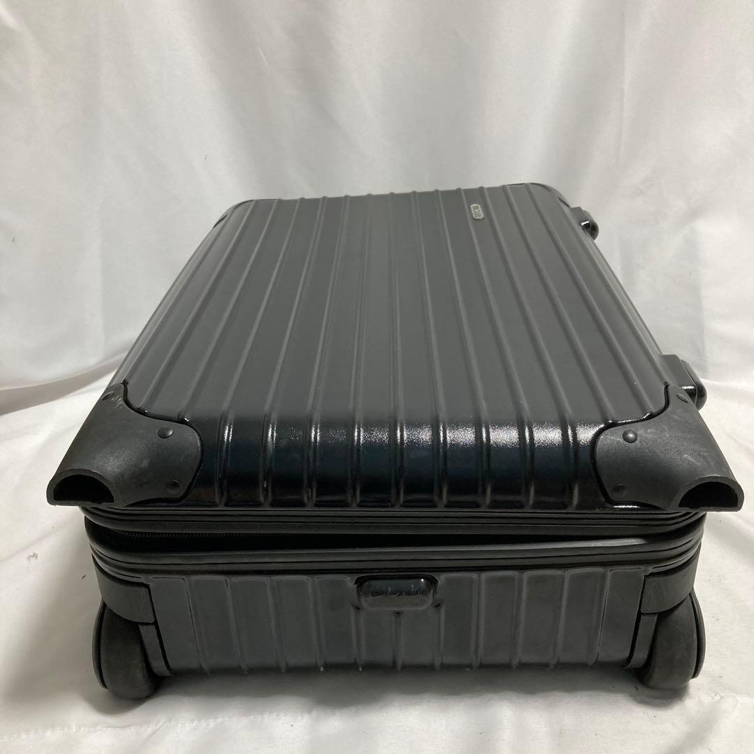 リモワ サルサ 2輪 33L キャリーケース スーツケース ロゴ 大容量 多機能