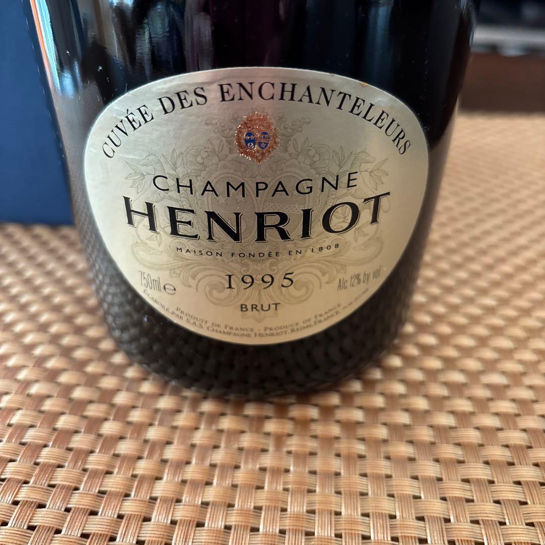 アンリオ　キュベ　アンシャンテルール　シャンパン1995 750ml