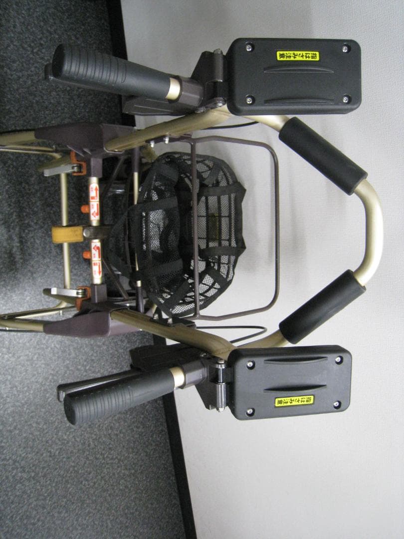 Tacaof テイコブリトルホームF WAW18 歩行車 幸和製作所　②