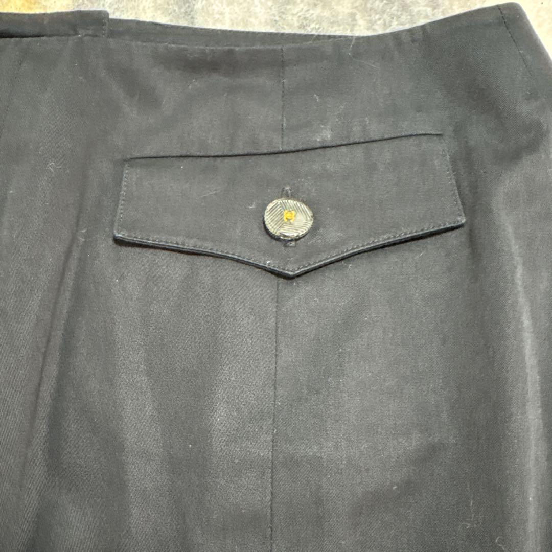 CHANEL 黒のプリーツスカート