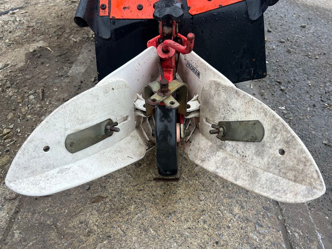 宮崎　クボタ　管理機 4馬力 畝立て 畝上げ 溝掘り 中耕　正転逆転　培土器付き