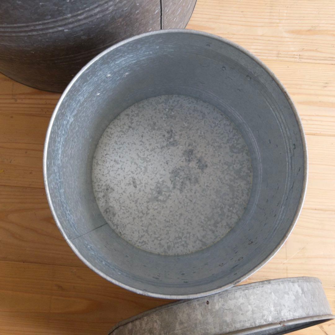 缶　収納缶　トタン製　大型　2個セット　インテリア古道具　古家具　アンティーク