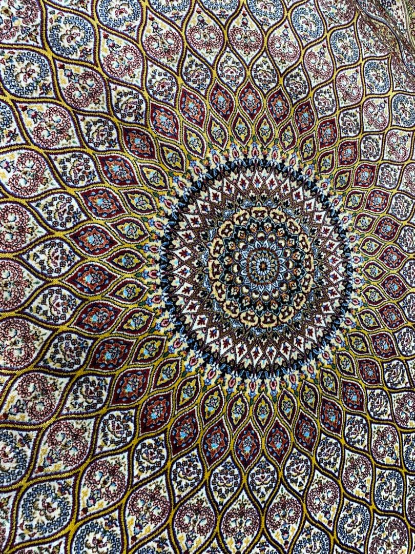 ペルシャ絨毯、イラン、クムシルク絨毯/サイズ: 100x150cm..ir5m。