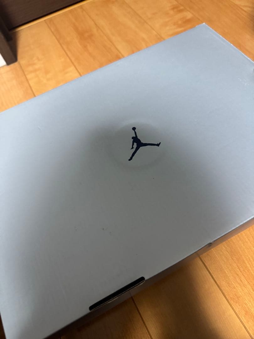 靴 Jordan 13 Retro White and Midnight Navy\"