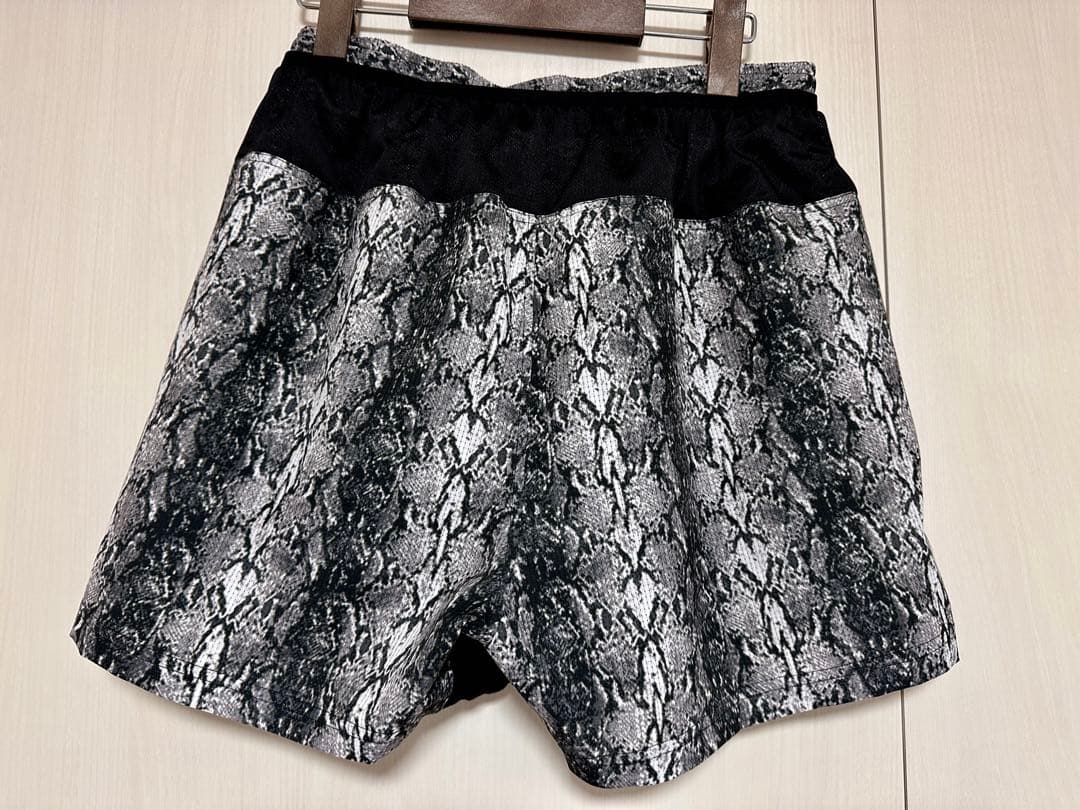 ウォーキング・ランニングウェア PYTHON PATTERN 7 POCKETS RACING SHORTS