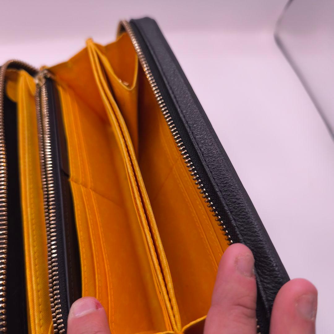 Castelb bajac ロゴ入り黒長財布 ゴールドファスナー