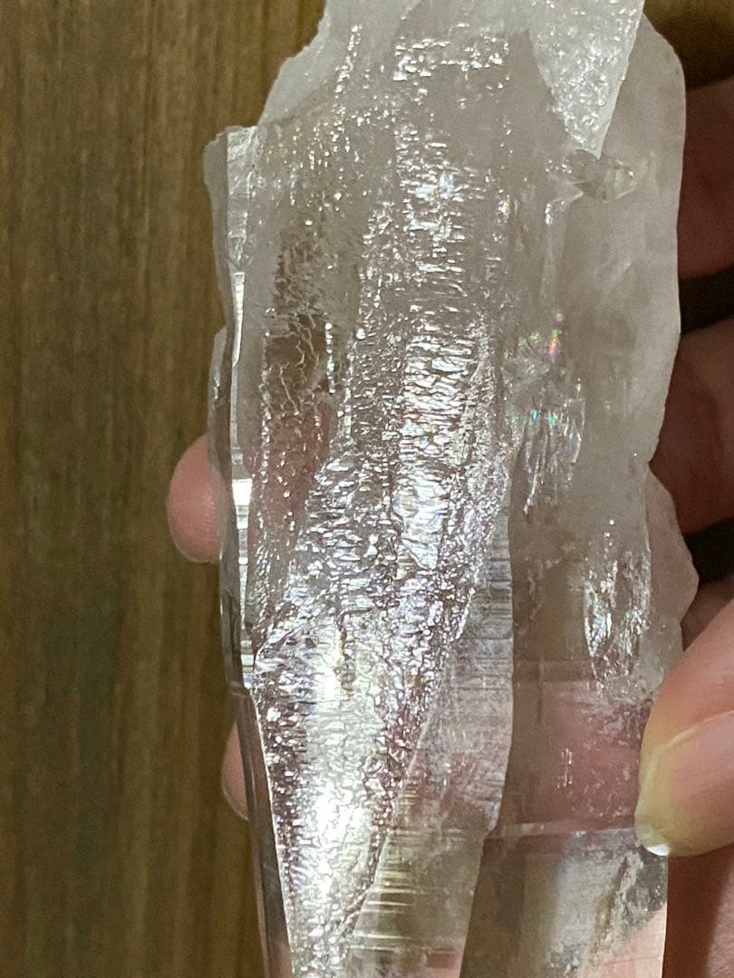 天然石　コロンビア　レムリアン　原石　ポイント　アイリス　虹多数　水晶　クォーツ