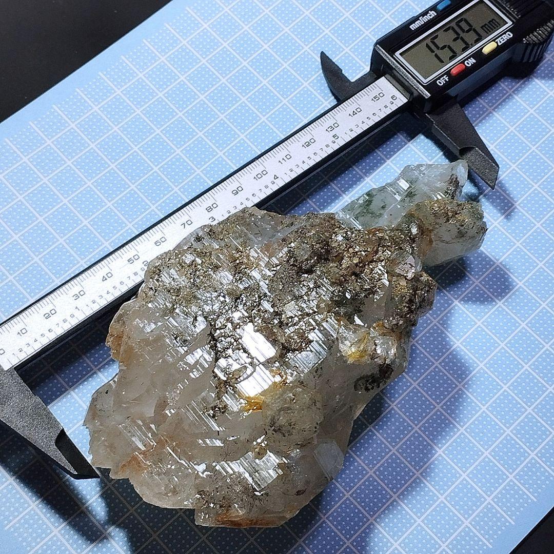 ①マニハール産 ヒマラヤ水晶 原石 クラスター カテドラル トルマリン ルチル