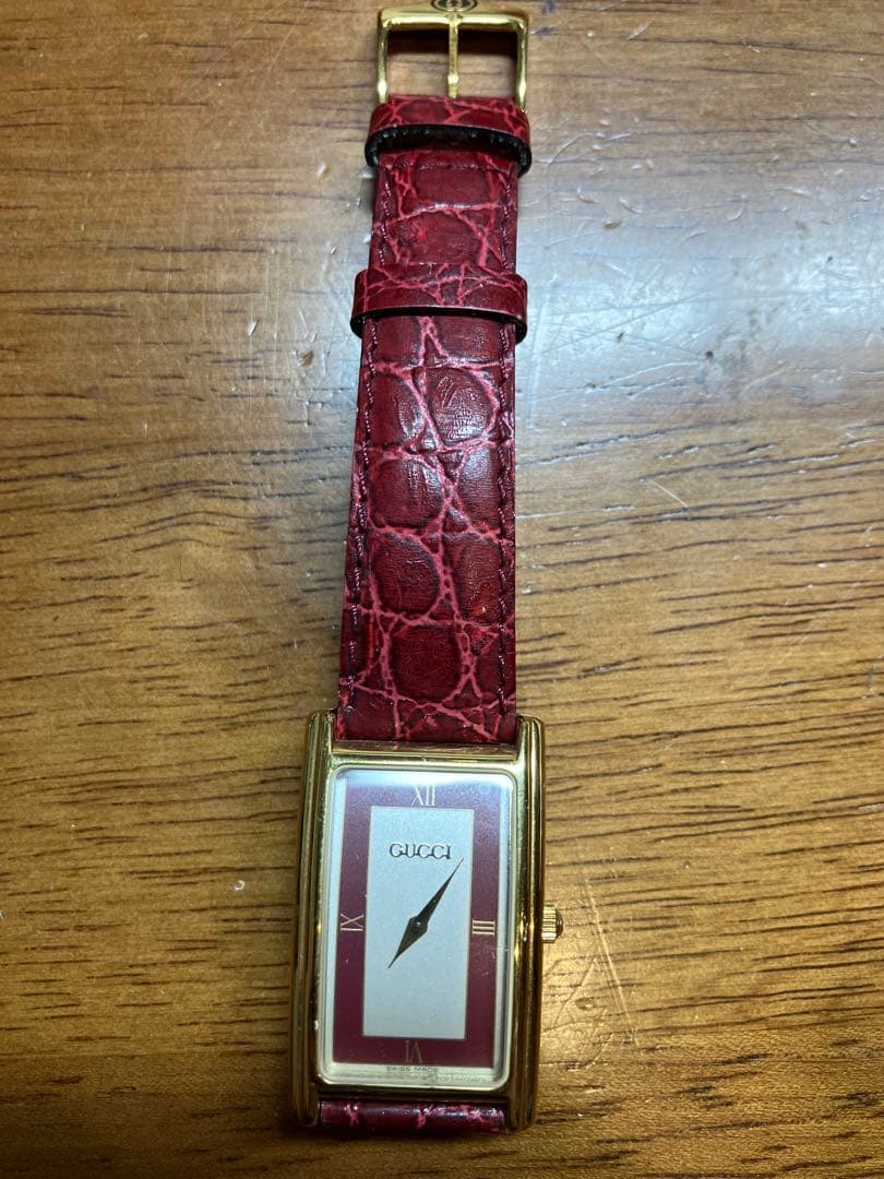（稼働）グッチ 2600M 腕時計 レクタンギュラー レディース