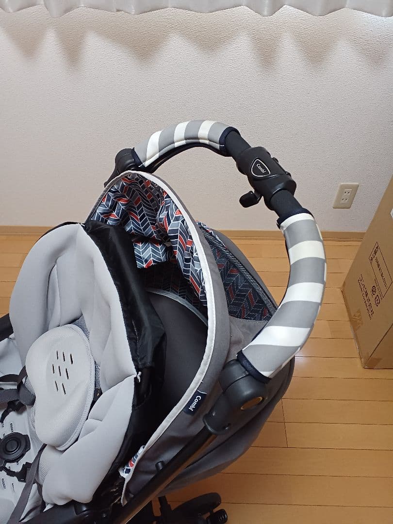s*1様 コンビ　スゴカルαオート4キャスcompact 　ベビーカー