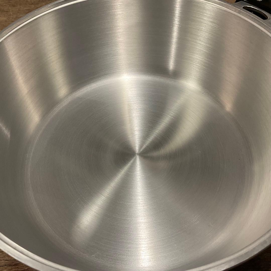 希少 Lサイズ 未使用品！KING 無水鍋 両手鍋 ムスイ 直火専用 ガス 28