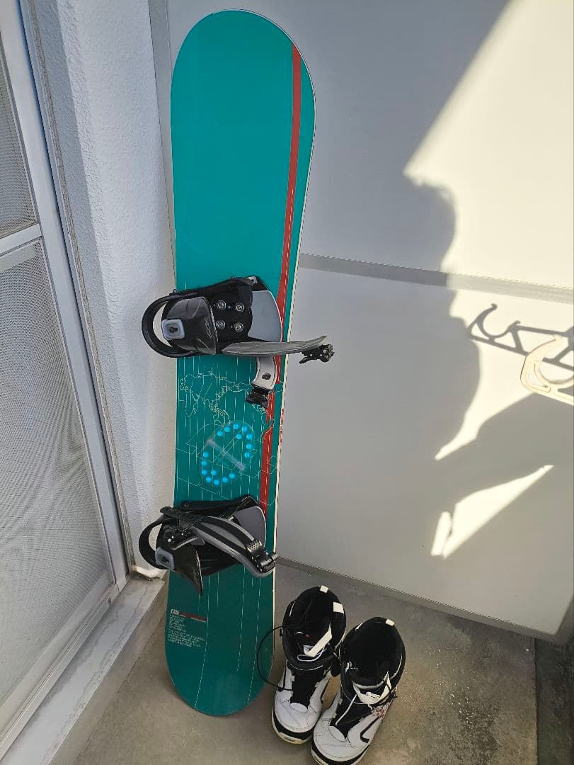 スノーボード3点セット【ボード・バインディング・ブーツ】