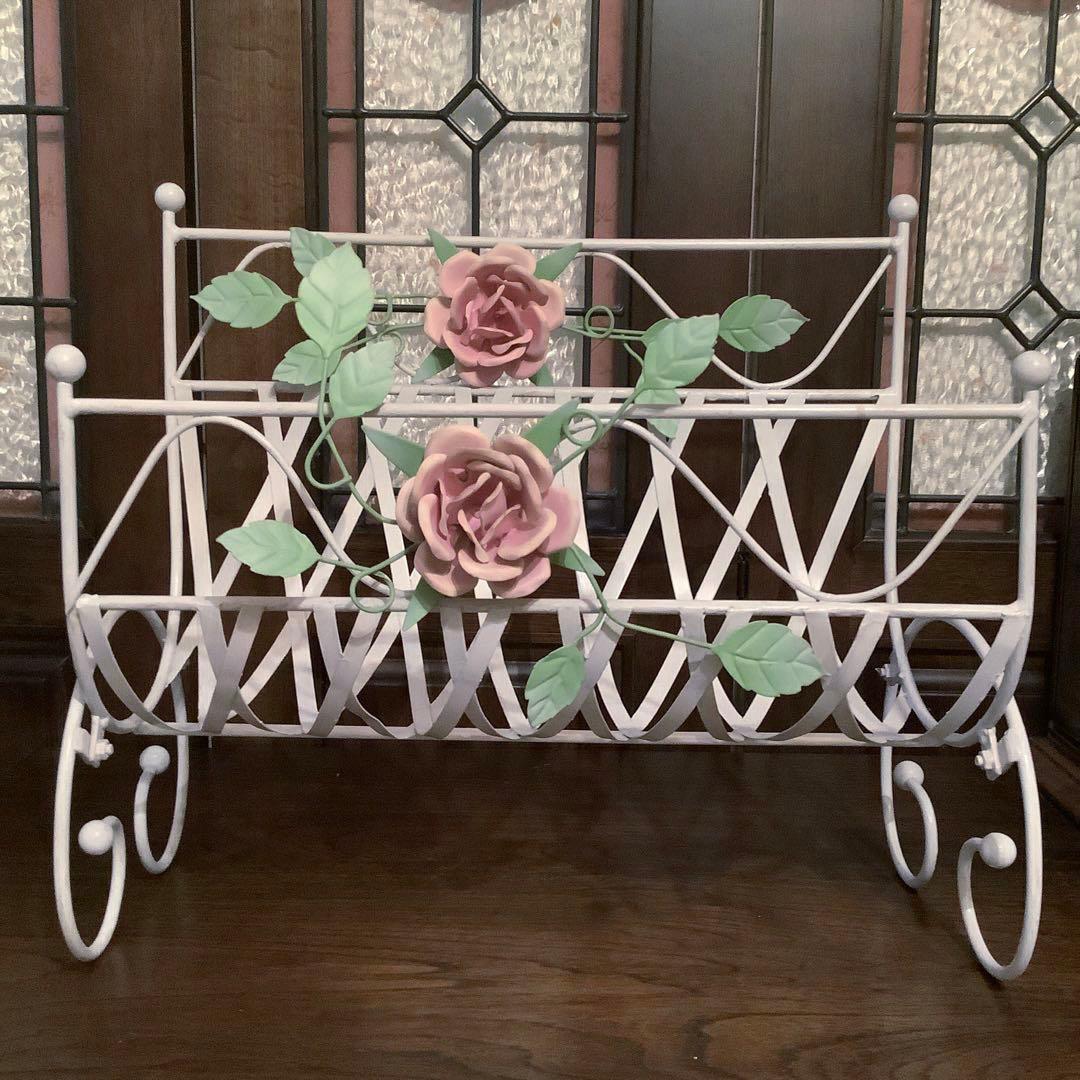 アイアン　薔薇　マガジンラック　ホワイト家具