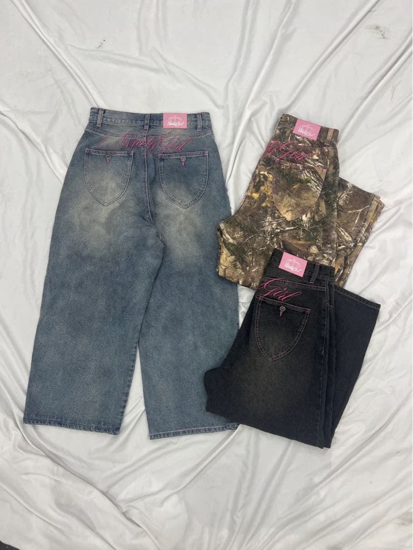 リアルツリー　Ninety Girl Logo Buggy Denim Pant