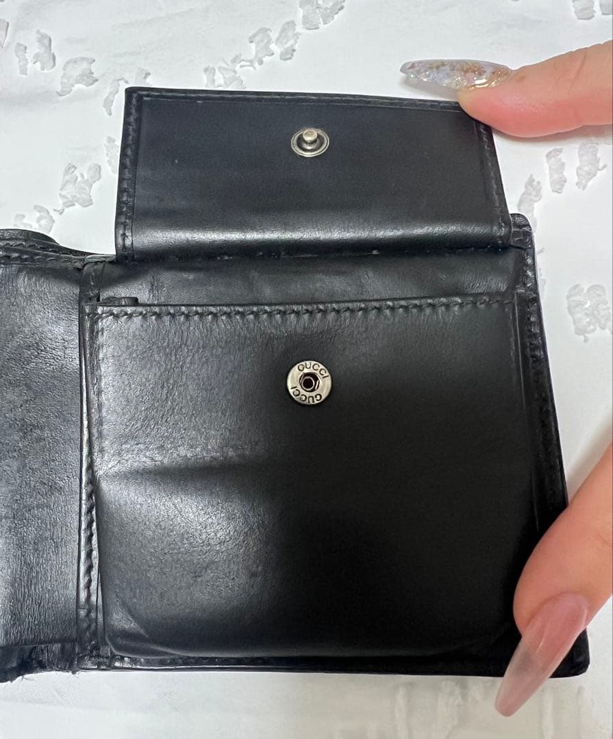 グ*ん様 GUCCI .•二つ折り財布.•スネーク柄.•箱.•保存袋付き