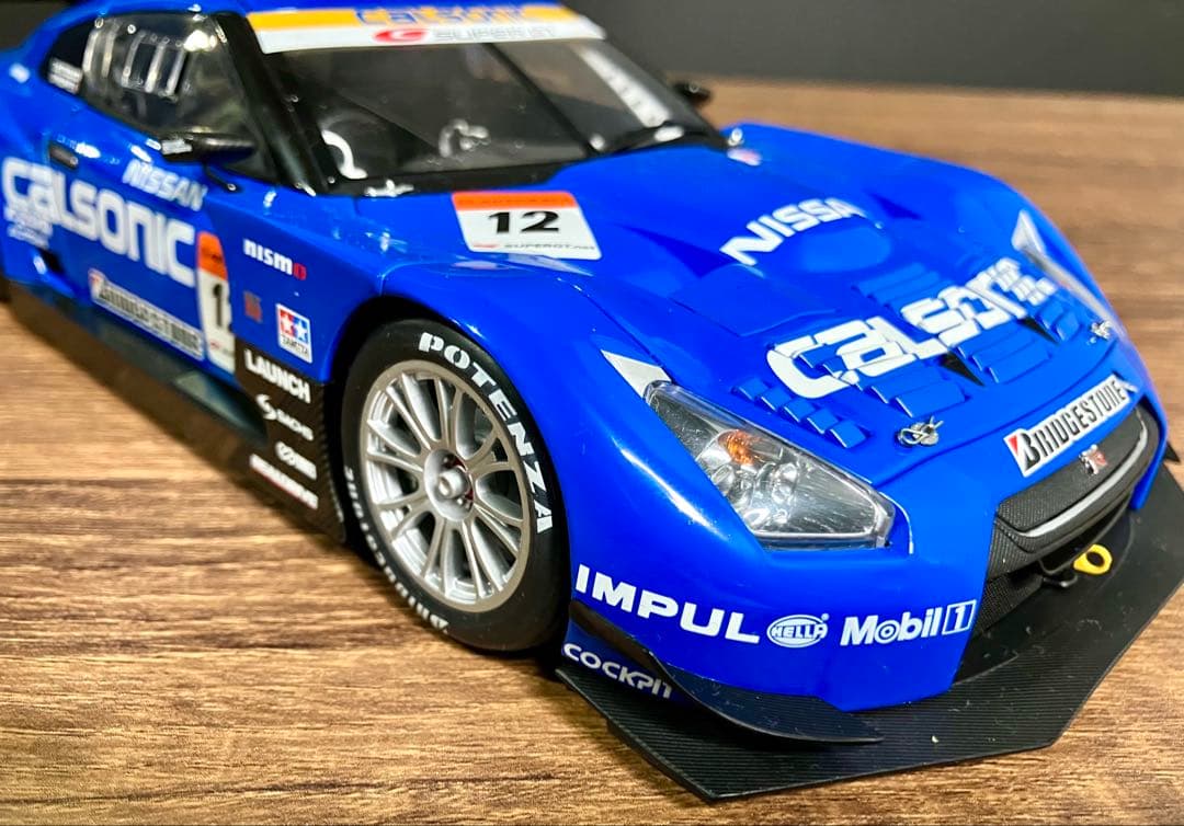 オートアート Nissan Calsonic GT-R R12 1/18
