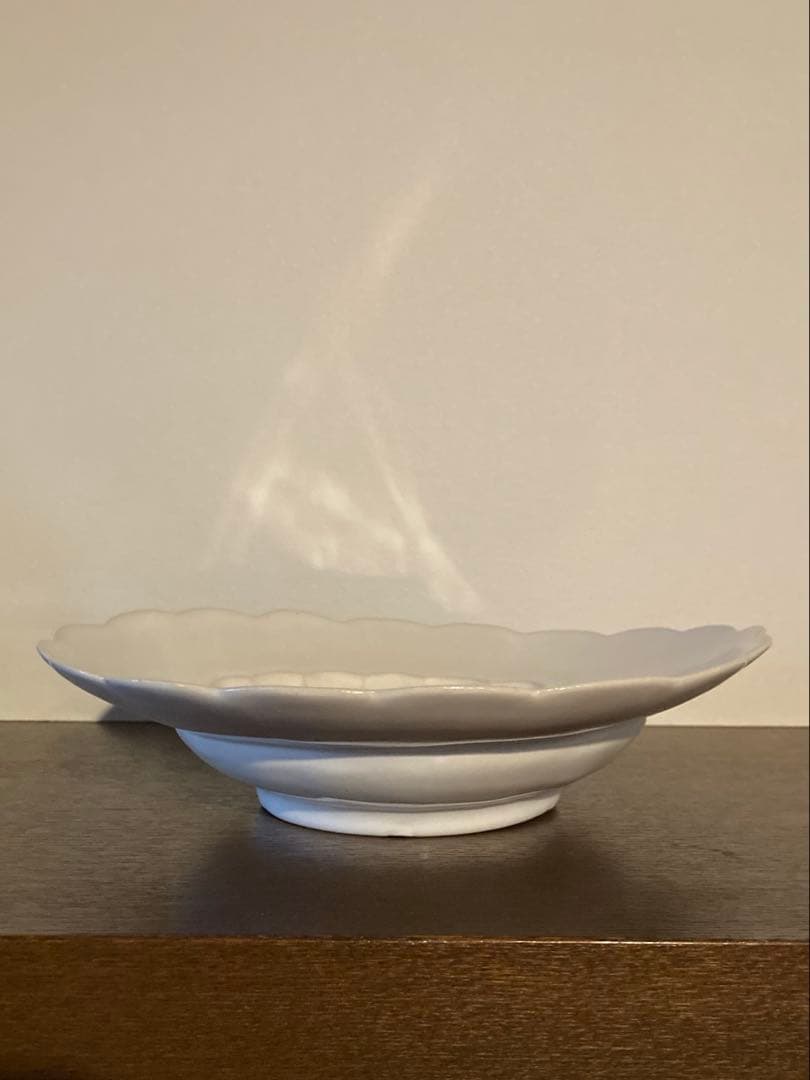 安藤雅信　イタリア輪花スープ皿 M　乳白艶釉