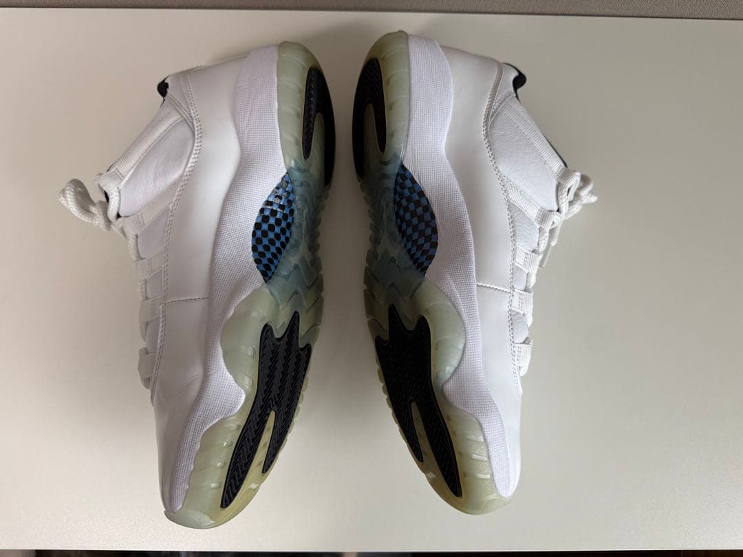 NIKE AIR JORDAN 11 RETRO エア ジョーダン