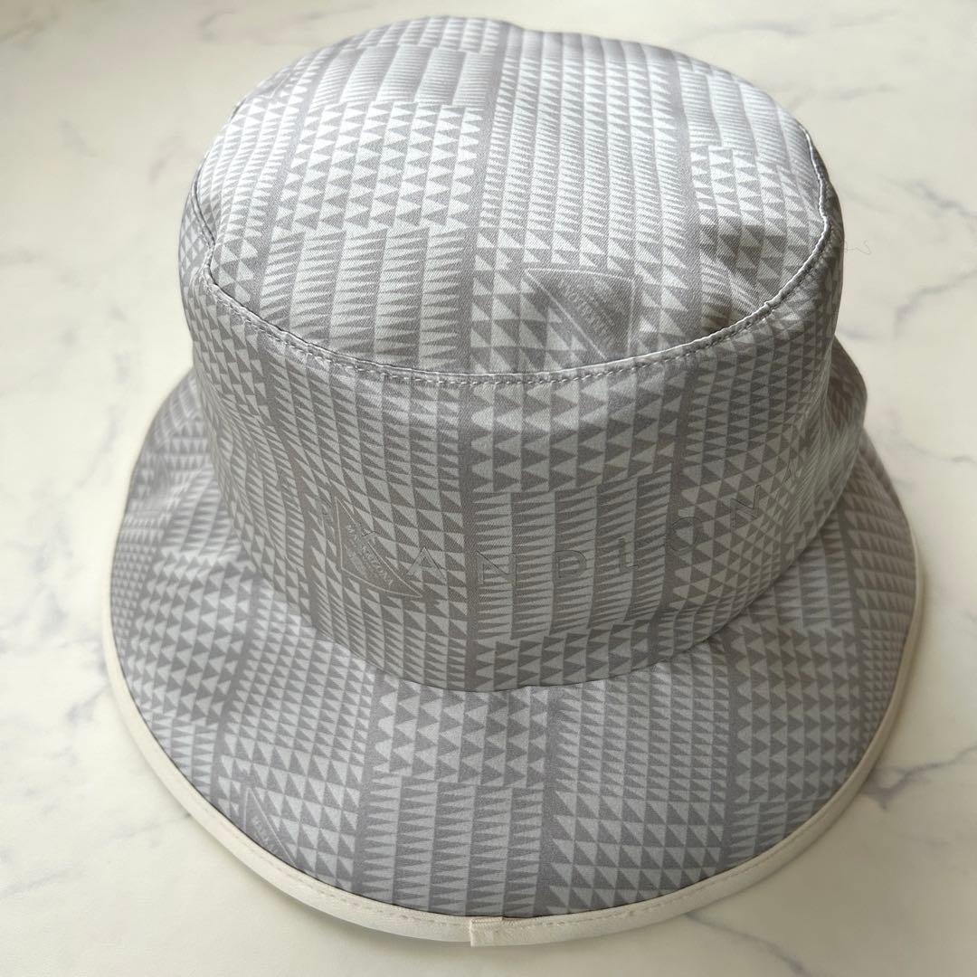 マークアンドロナ 2025年モデル バケットハット 総柄 ロゴ