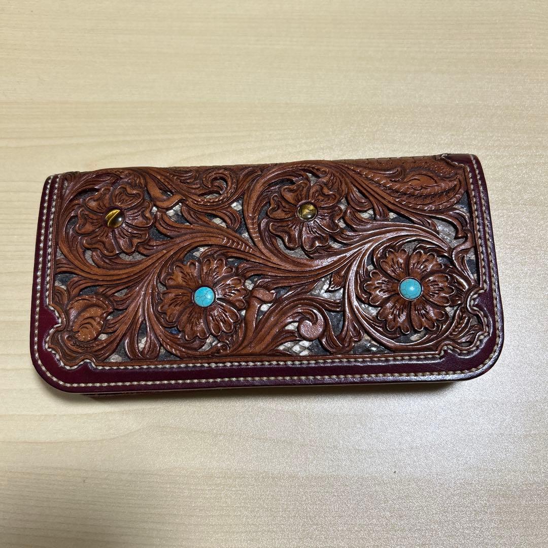 花柄レリーフ長財布 カービング本革長財布